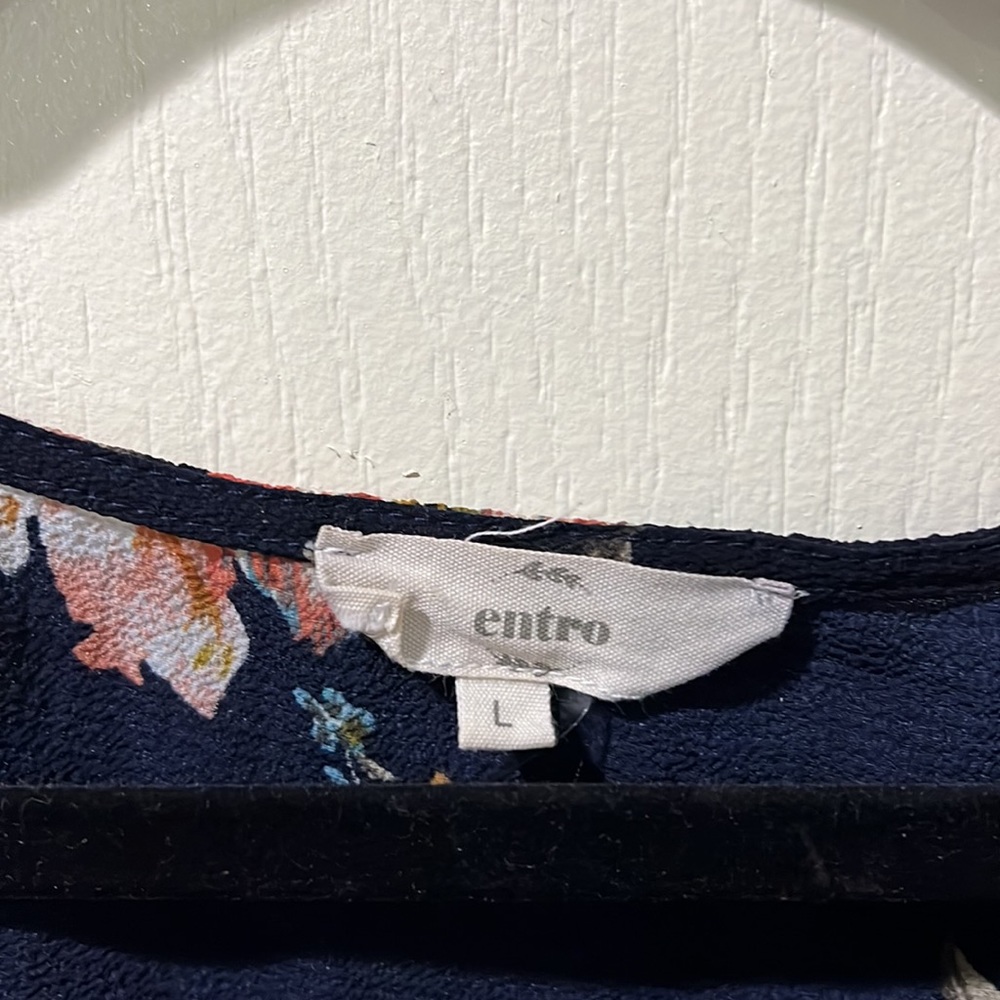 Entro Blouse - Picture 4 of 4